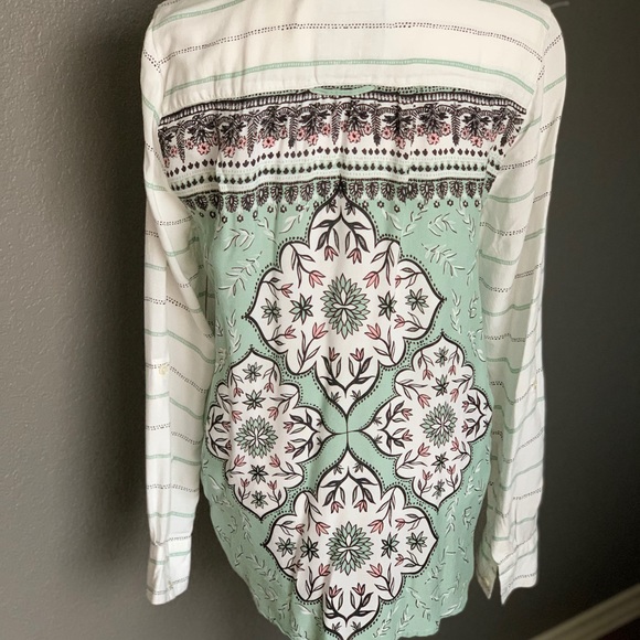 Long sleeve button down women’s blouse - Picture 1 of 4